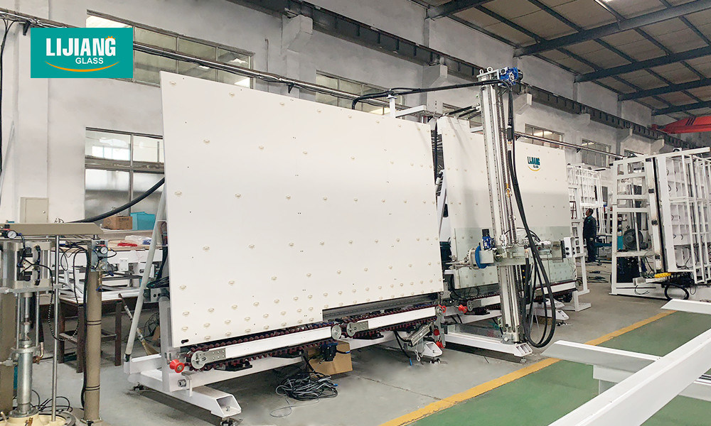 Vertical Automatic Low E Glass Deleting Machine For Insulating Glass Production Line