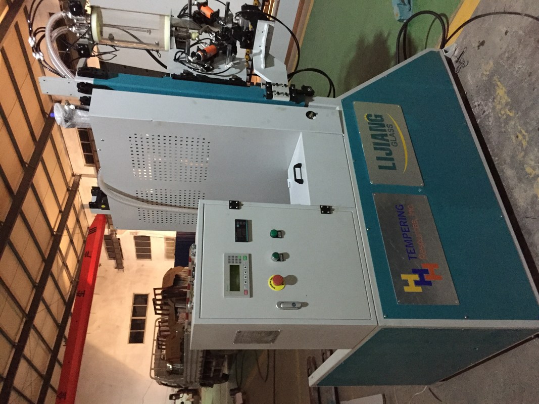LJGZ2020Desiccant Filling Machine can automatically achieve actions of drilling holes automatically in the s