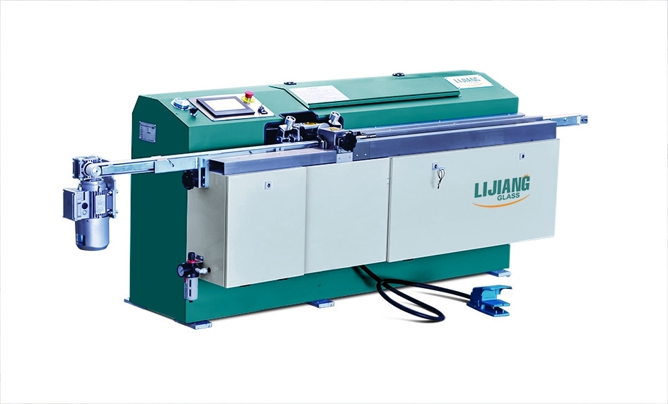 The  of LJTB01 butyl extruder machine is used for spreading aluminum spacer frames evenly with hot melt butyl