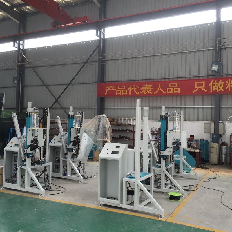 Desiccant Filling Machine can automatically achieve actions of drilling holes automatically in the spacer frames,