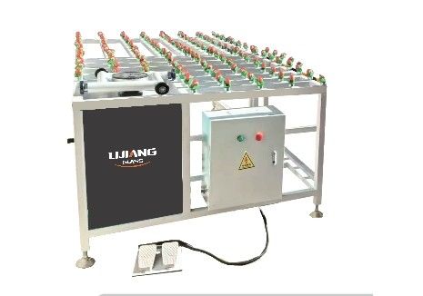 ROTATED SEALANT SPREADING TABLE