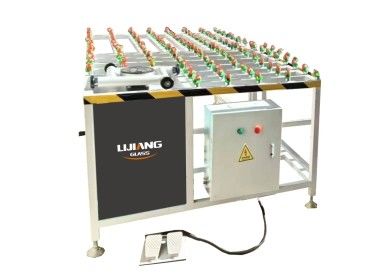 Rotated sealant spreading table
